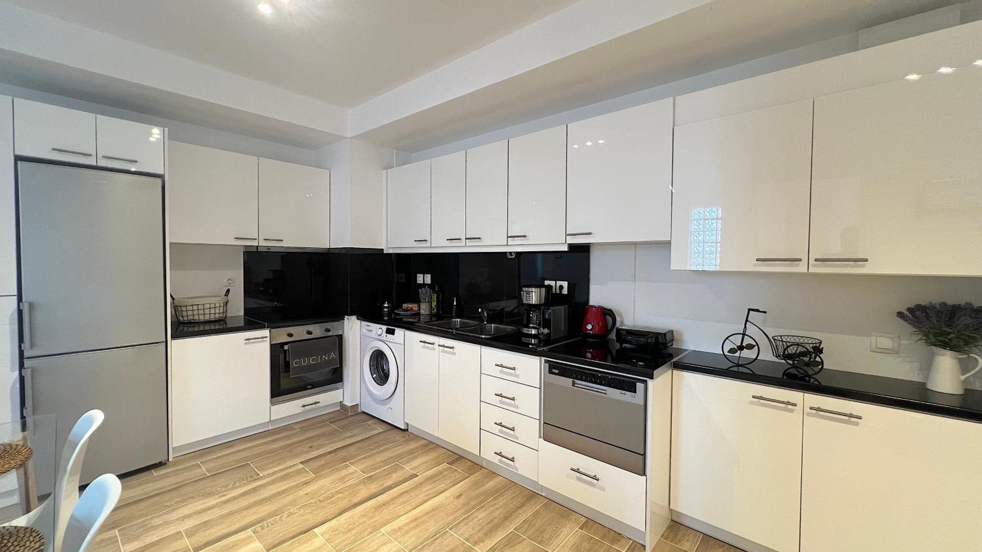 Pentelis Cozy Apt In Paleo Faliro Athen Exterior foto